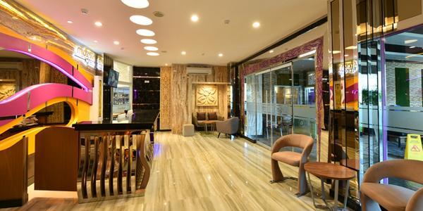 Midtown Xpress Balikpapan Hotel Buitenkant foto