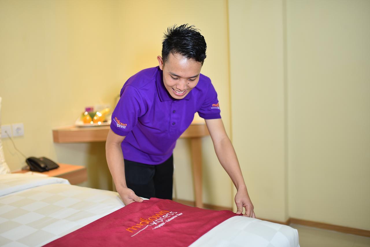 Midtown Xpress Balikpapan Hotel Buitenkant foto